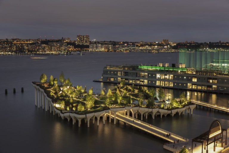 Little Island, A Relaxing Place To Visit In NYC (Floating Island NYC