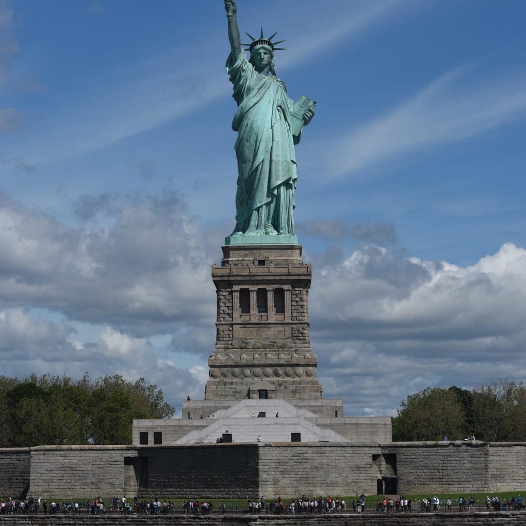 What To See In New York City 16 MustSee Attractions Bklyn Designs