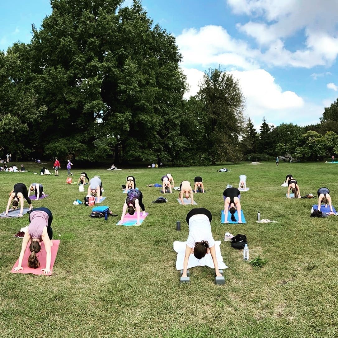 outdoor yoga classes